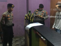 Puluhan Botol Miras diamankan Polisi saat Razia di Beberapa Cafe di Pekalongan