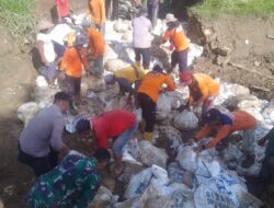 ROH GOTONG – ROYONG  MENGGETARKAN BUMI GAMBANG SUMBERAGUNG ATASI JEBOLNYA DI BALONG .
