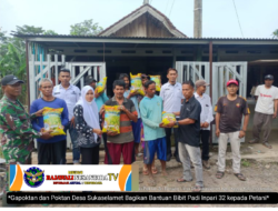 *Gapoktan dan Poktan Desa Sukaselamet Bagikan Bantuan Bibit Padi Inpari 32 kepada Petani*
