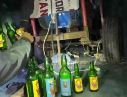 Polres Pekalongan Gelar Patroli Malam Takbiran, Amankan Puluhan Botol Miras dalam Truk