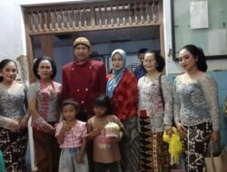 Ribuan Warga Padati Halaman Kantor Desa Sumublor Saksikan Wayang Kulit Bimo Suci