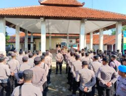 *”Polres Pekalongan Amankan Audiensi Warga Desa Sijambe dengan Ratusan Personil”*