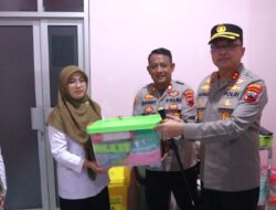 Geger! Bayi Perempuan Baru Lahir Ditemukan di Warung Kosong Sragi, Kapolres Turun Langsung ke Lokasi