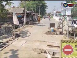 Pemdes Kertajaya Bangun Gorong-Gorong Plat Deuker Demi Dukung Ketahanan Pangan Petani
