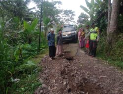 Pergerakan Tanah 150 Meter Putuskan Akses Trajumas–Bodas, Polisi Pasang Tanda Waspada