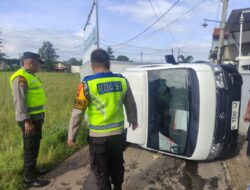 Mobil Pengangkut MBG Terguling di Kedungwuni, SIM Pengemudi Ternyata Sudah Kedaluwarsa