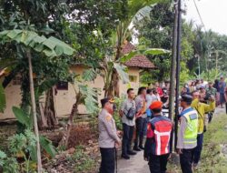 Ibu dan Dua Anak Tewas Tertabrak Kereta Api di Perlintasan Siwalan Pekalongan
