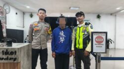 Sentuhan Kepedulian Polsek Wiradesa, Bantu Pria Terlantar Pulang ke Pelukan Keluarga