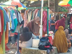 Bazar Pakaian MPS Diserbu Warga, Infak Rp10 Ribu Bisa Bawa Pulang Pakaian Sepuasnya